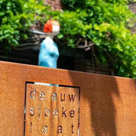 Couette-café De Auw Sjoekelaatfabriek 4*