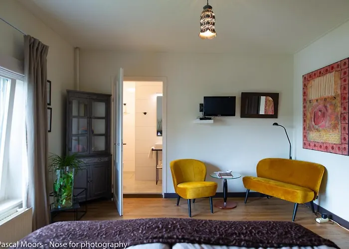 De Auw Sjoekelaatfabriek Bed & Breakfast