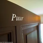 드 오우 시우클라트파브리크 B&B 굴펜