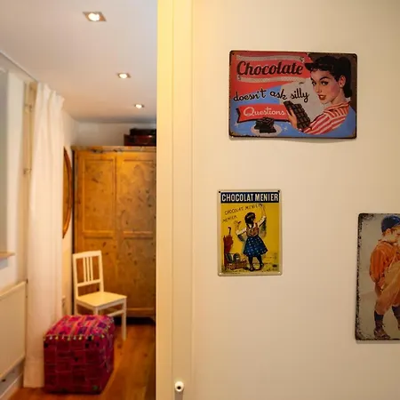 De Auw Sjoekelaatfabriek Отель типа 