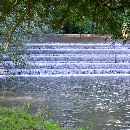 De Auw Sjoekelaatfabriek Bed and Breakfast