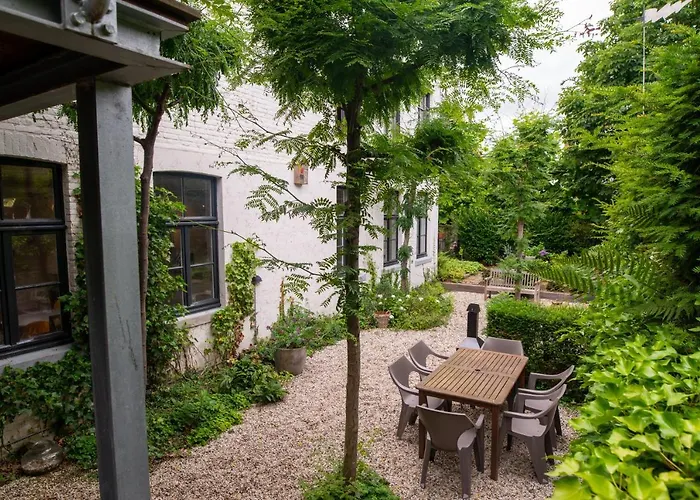 De Auw Sjoekelaatfabriek 4*